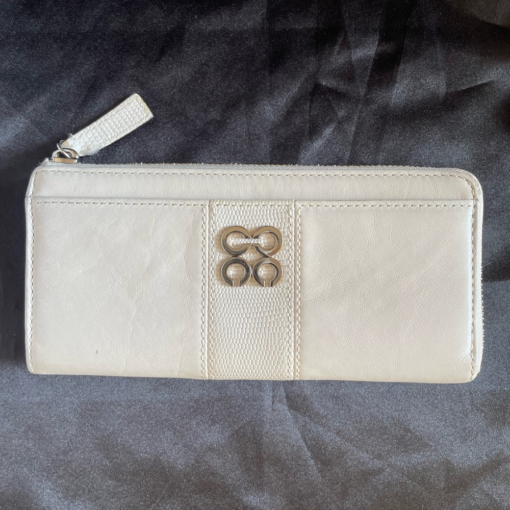 COPY - Coach Zip wallet